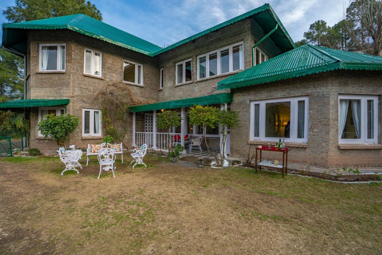 Saffronstays Chalet Vie, Kasauli - All Clear Roads Exterior photo